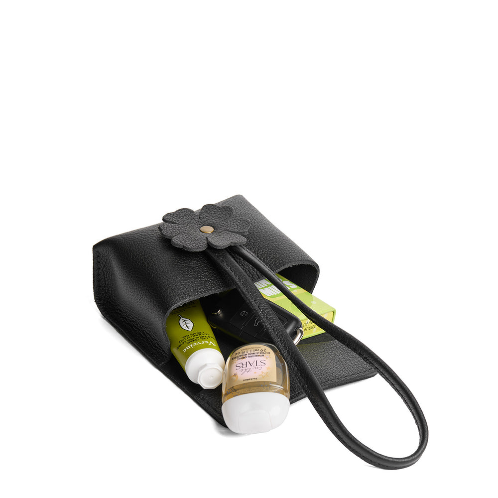 Portland Blooming Wristlet - Pebbled black