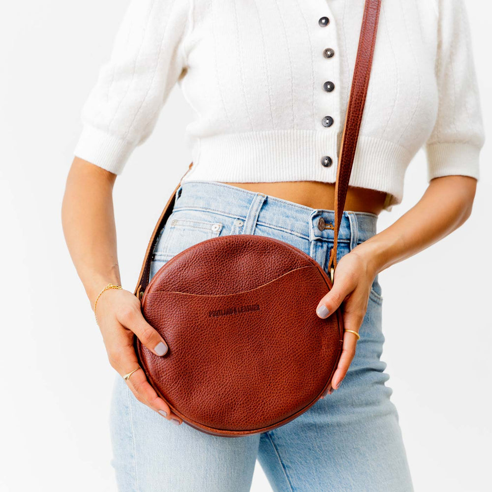 Portland Circle Crossbody - Nutmeg