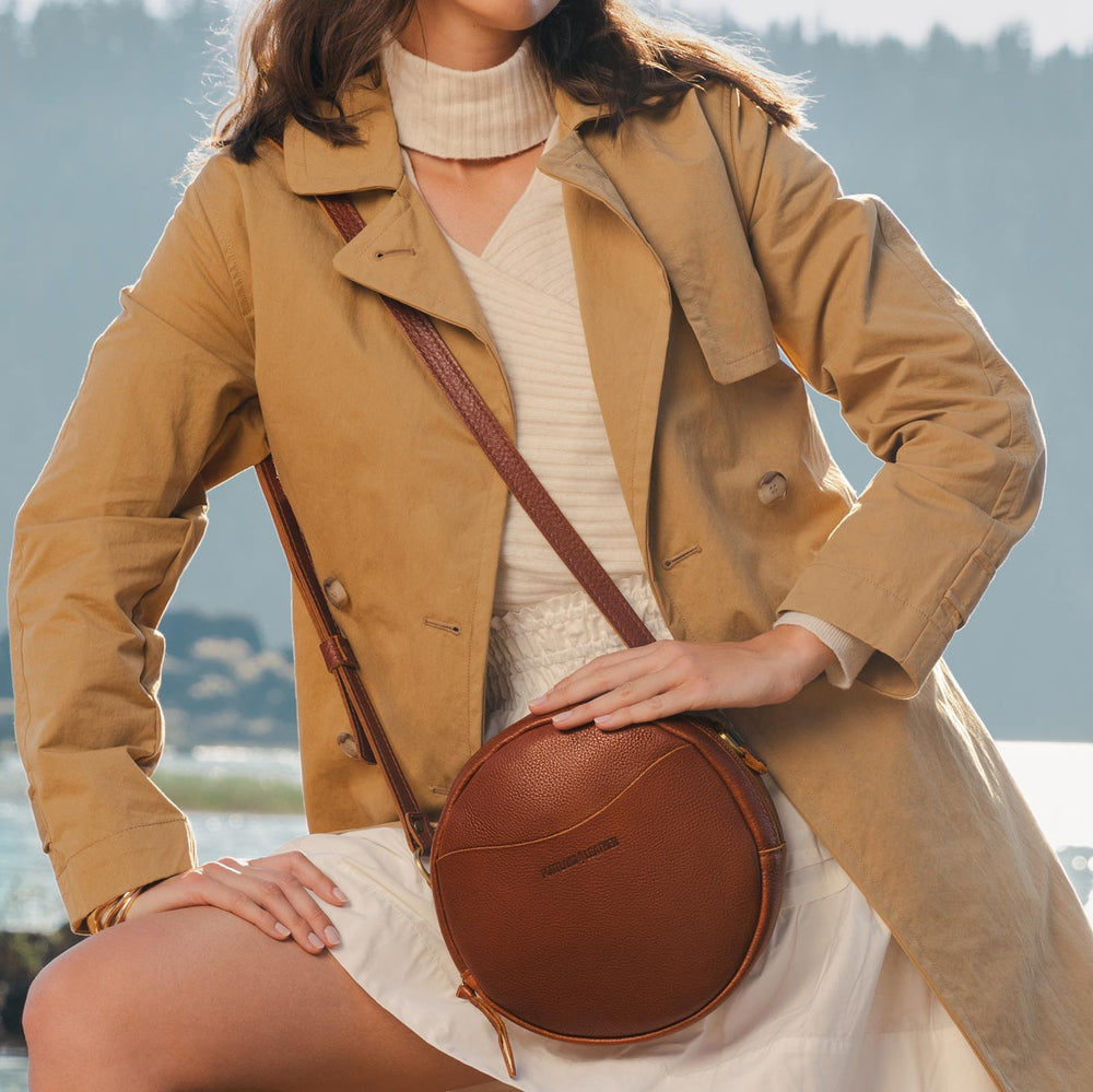 Portland Circle Crossbody - Nutmeg
