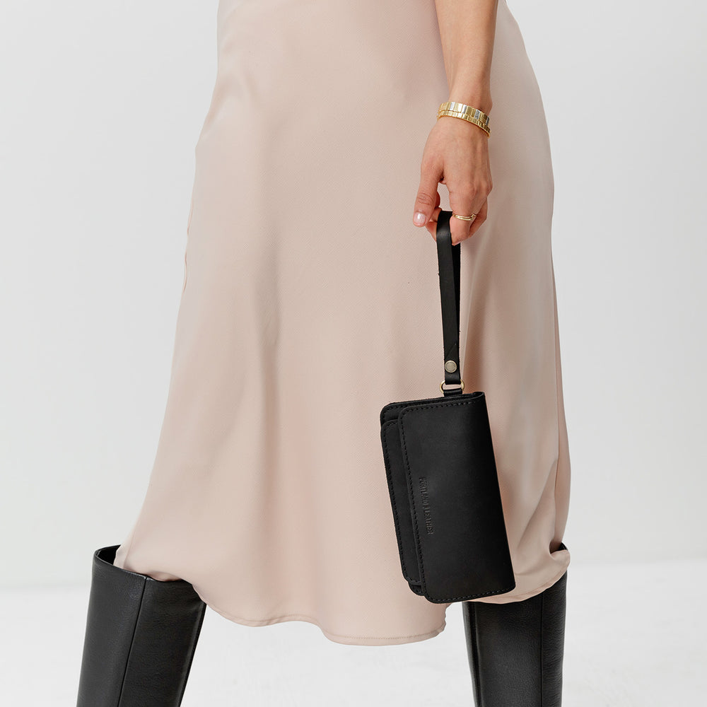 Portland Lily Wristlet - Black