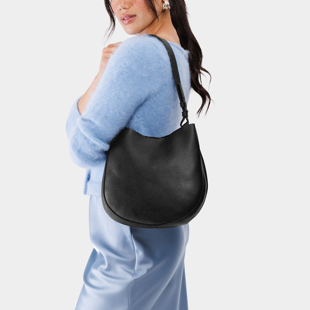 Portland Olivia Shoulder Bag - Pebbled black