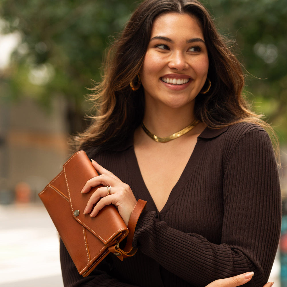 Portland Envelope Convertible Crossbody - Honey