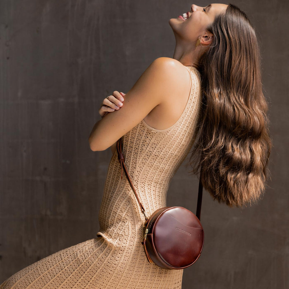 Portland Circle Crossbody - Cognac