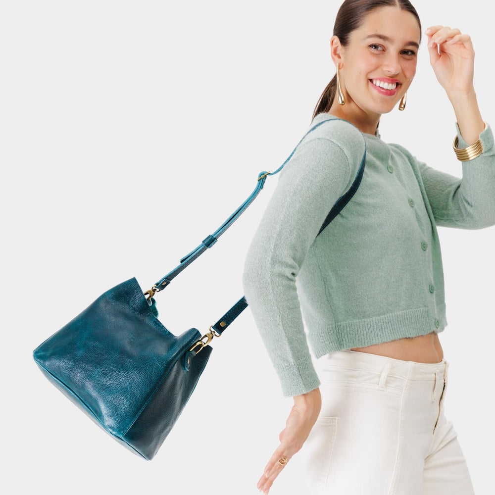 Portland Butterfly Bucket Bag - Lagoon