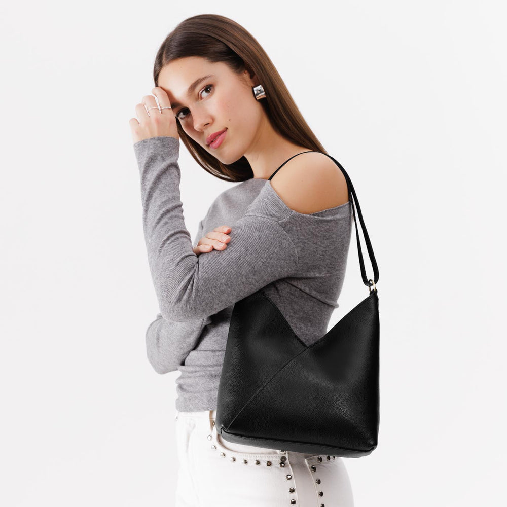 Portland Naomi Shoulder Bag - Pebbled black