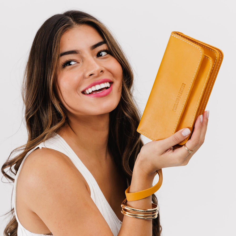 Portland Lily Wristlet - Sunflower