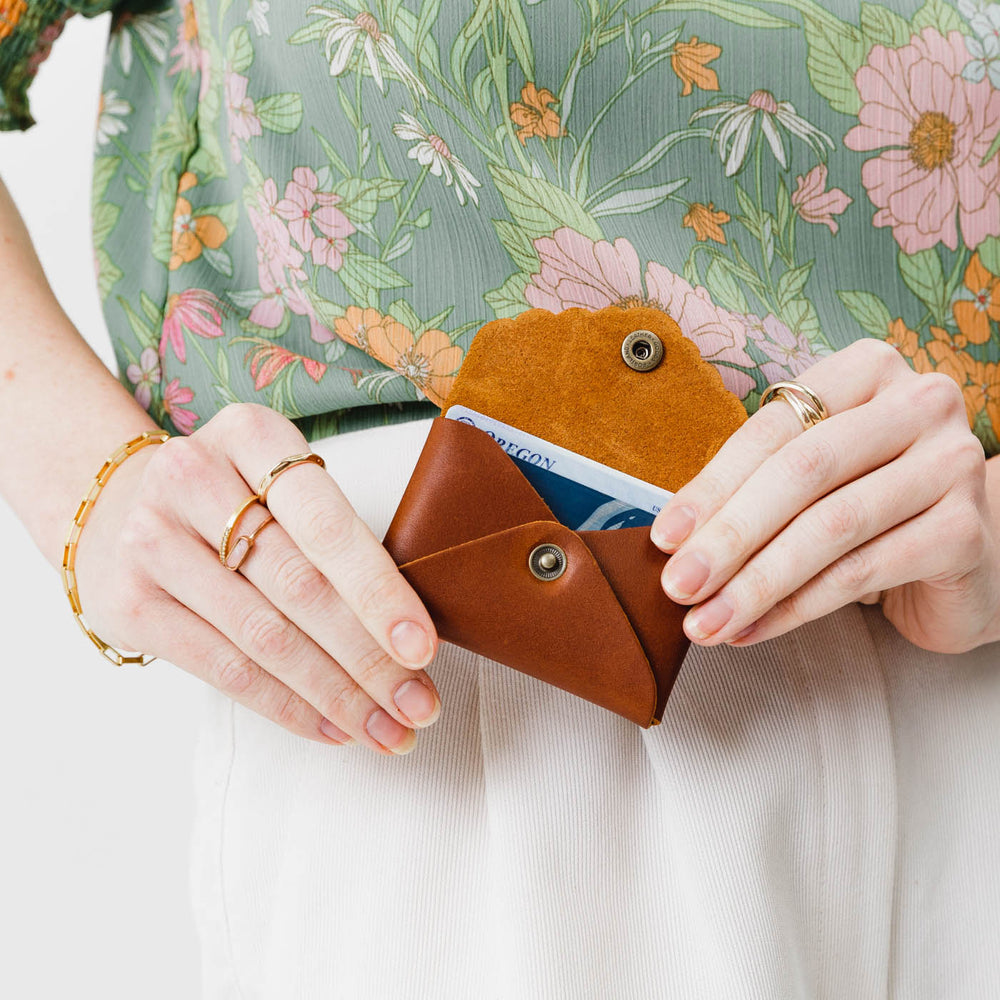 Portland Mini Daisy Wallet - Honey