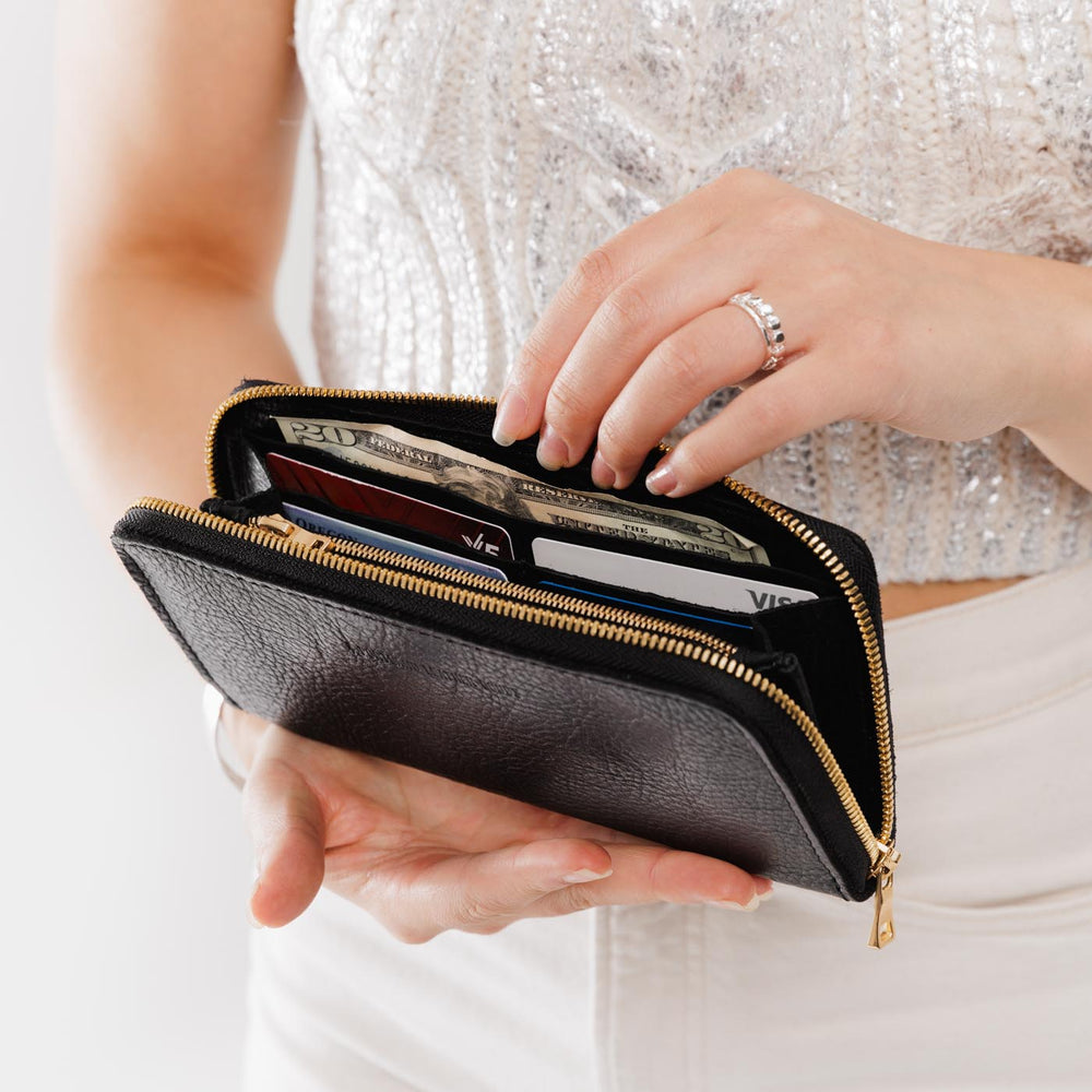 Portland Accordion Zip Wallet - Pebbled black